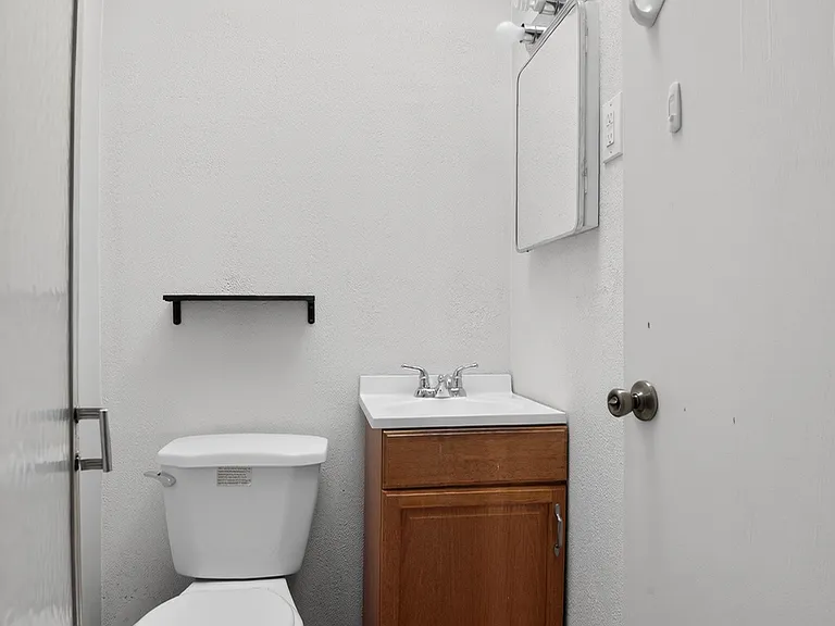 4026 Gideon Rd — Photo 11