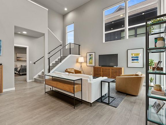 3rd image of 2388 W Centennial Pl