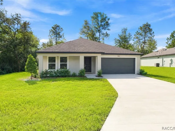 3107 W Edison Pl, Citrus Springs, FL 34433
