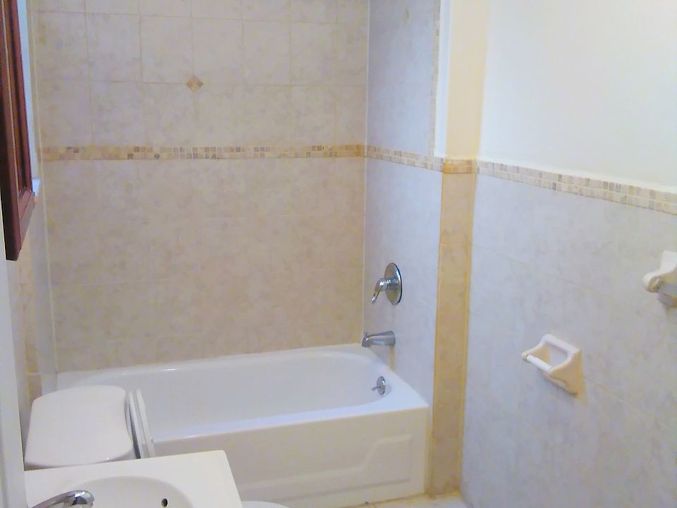 2nd image of 2500 West St APT 5