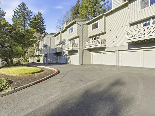 3433 McNary Pkwy #803, Lake Oswego, OR 97034