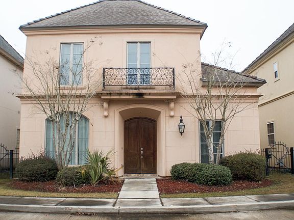 2nd image of 104 Oak Aly
