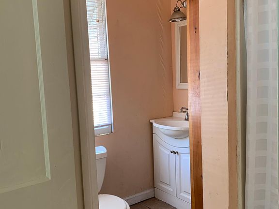 2nd image of 733 California St