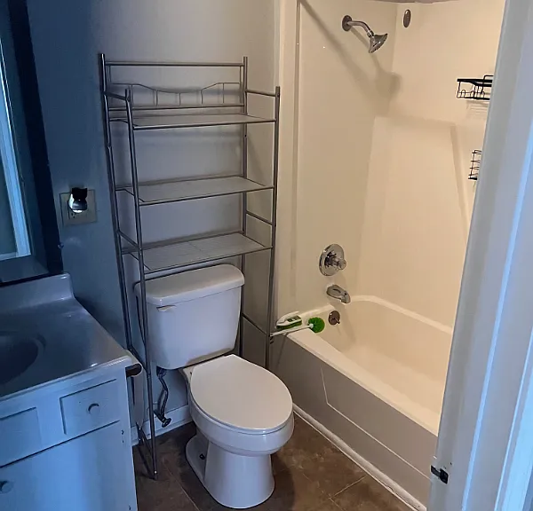 107 Molloy Ct — Photo 8