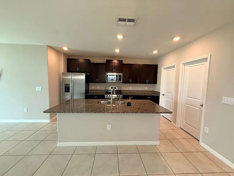 10363 Shady Preserve Dr — Photo 7