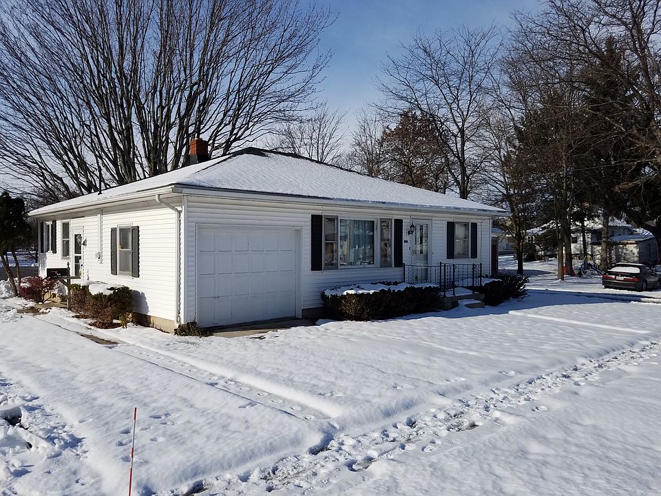 1st image of 207 N Toussaint St
