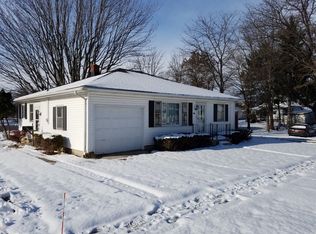 207 N Toussaint St, Oak Harbor, OH 43449