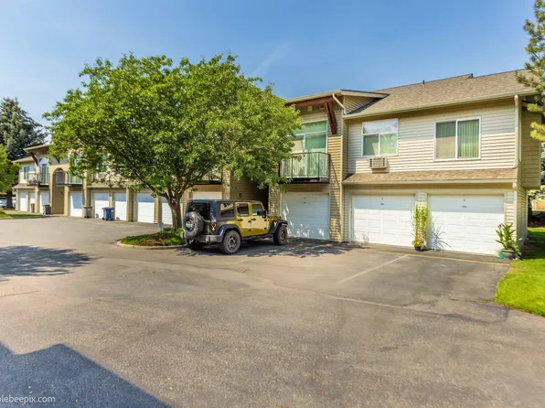 22855 E Country Vista Dr APT 374, Liberty Lake, WA 99019
