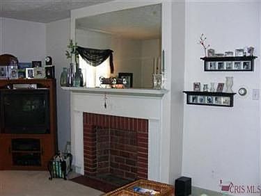3rd image of 876 Cordova Ave