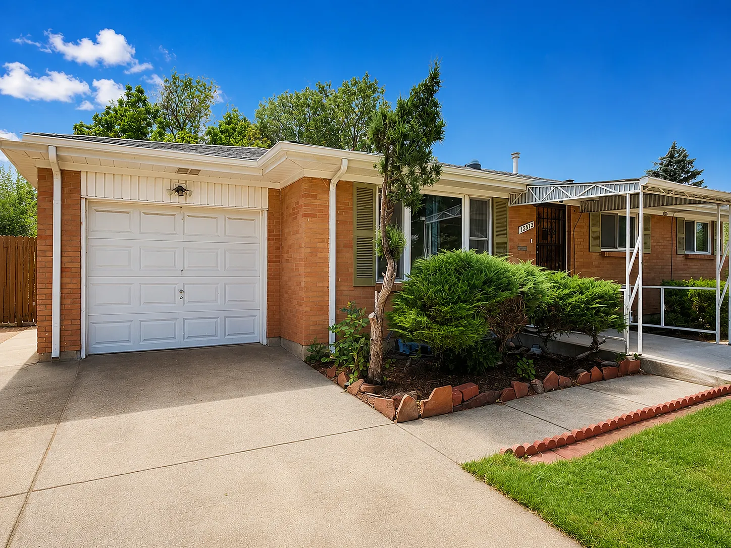5 bed, 2000 sqft, $2,850 — Photo 3
