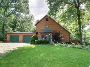 9216 Columbus Rd, Fowler, IL 62338