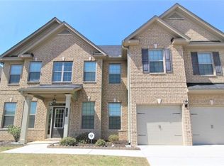 3493 Woodshade Dr, Loganville, GA 30052