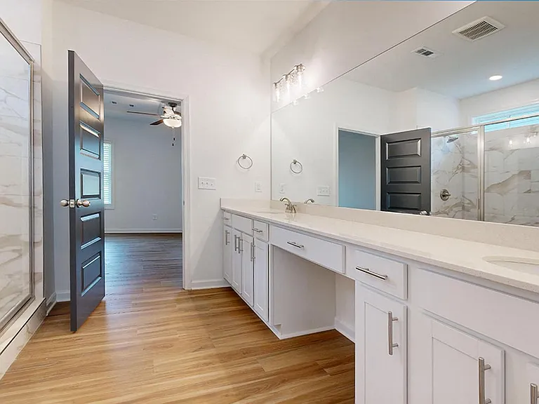 Quinn Residences at Dorchester Place — Photo 13