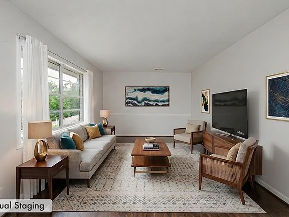 2nd image of 3315 Highland Dr
