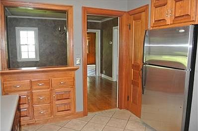 3rd image of 1230 Maryland Dr