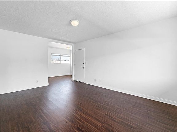 3rd image of 10920 S Osage Ave Unit 12