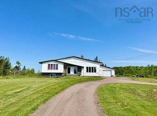 903 Pictou Rd E, Colchester, NS B6L 2N1