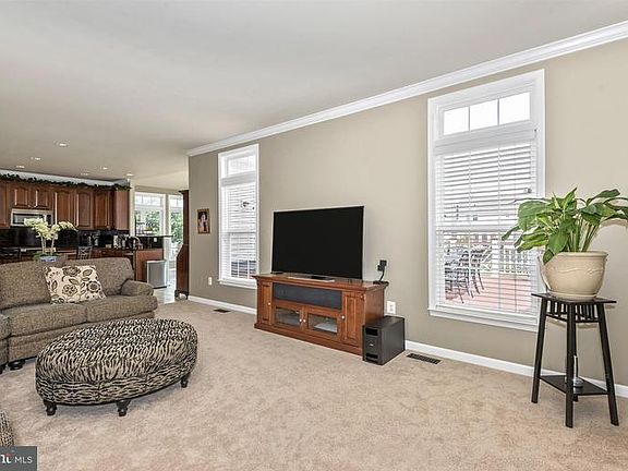 2nd image of 1806 Black Walnut Ct
