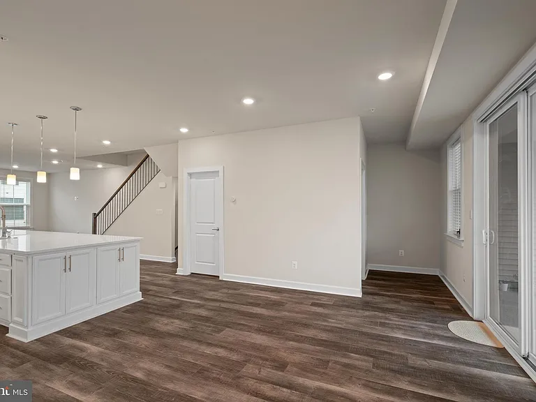 43467 Grandmoore St — Photo 20