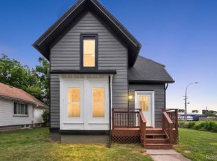 150 Robertson St, Mount Clemens, MI 48043