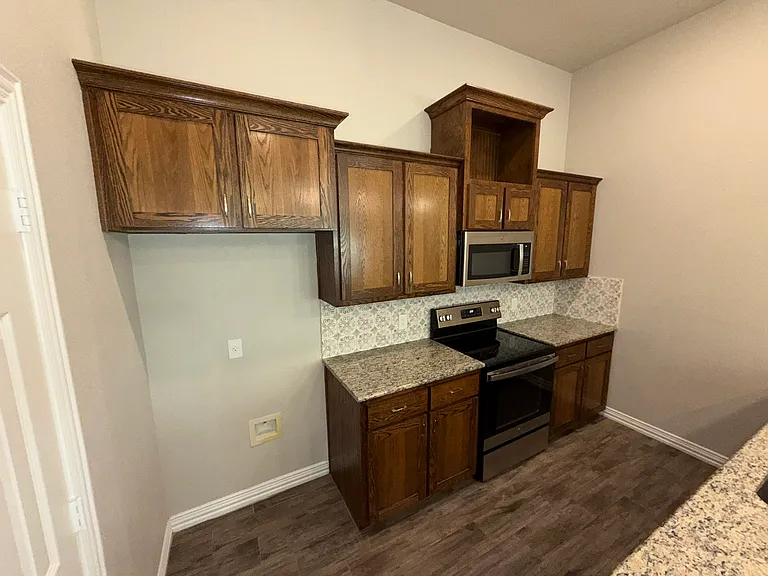 3481 Fenway Cir — Photo 6