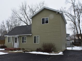 7426 Chippewa Dr, Wonder Lake, IL 60097