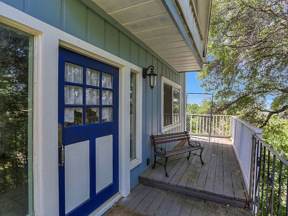 3rd image of 3285 Sacramento St