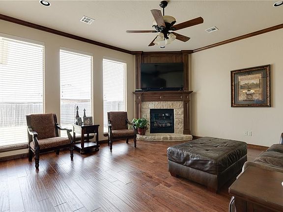 5th image of 17204 Serrano Dr