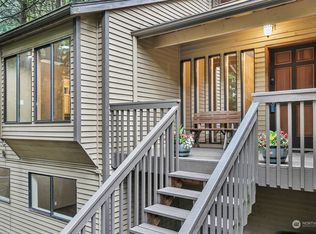 13310 252nd Ave SE, Issaquah, WA 98027