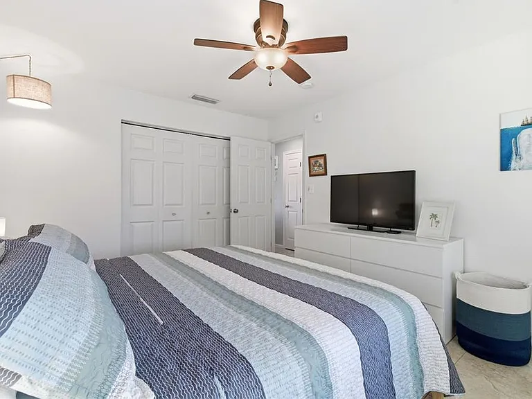 5174 Beach Dr SE #D — Photo 21