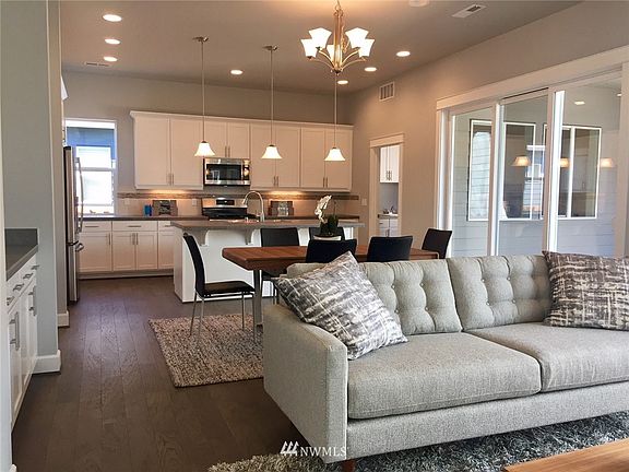 3rd image of 3811 Oakwood (lot 69) Street SE