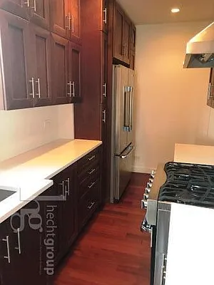 Rented by Hecht Group | media 12