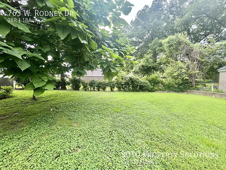 763 W Rodney Dr — Photo 9