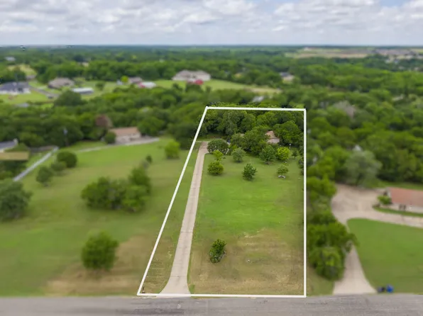 1306 Lariat Cir, Red Oak, TX 75154