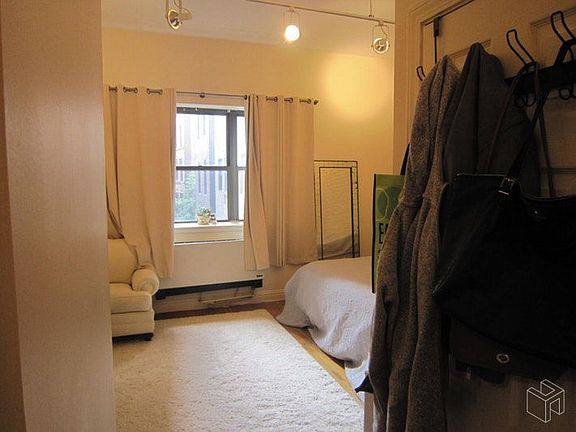 4th image of 56 Court St APT 4J
