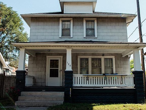 3rd image of 129 S Hickory St