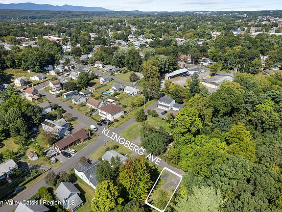 3rd image of 38 Klingberg Avenue