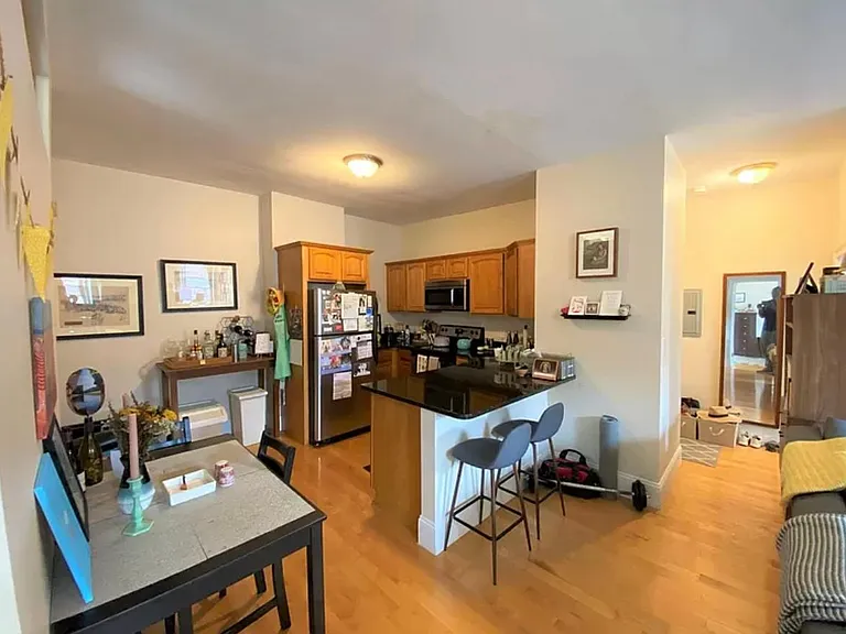 281 Harvard St — Photo 1