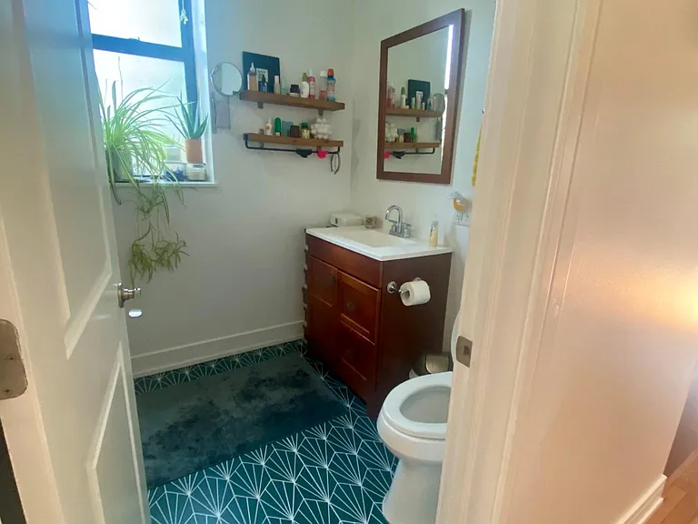 1510 N Talman Ave #2 — Photo 16