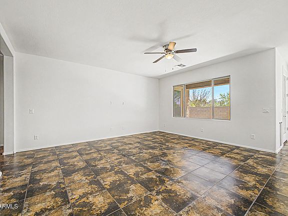 5th image of 23639 W CHICKASAW Street