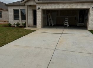 16842 Orleans Dr, Athens, AL 35611