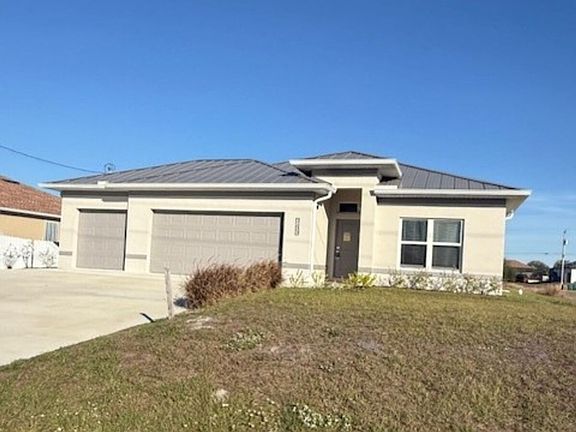 2nd image of 2123 NE Juanita Pl