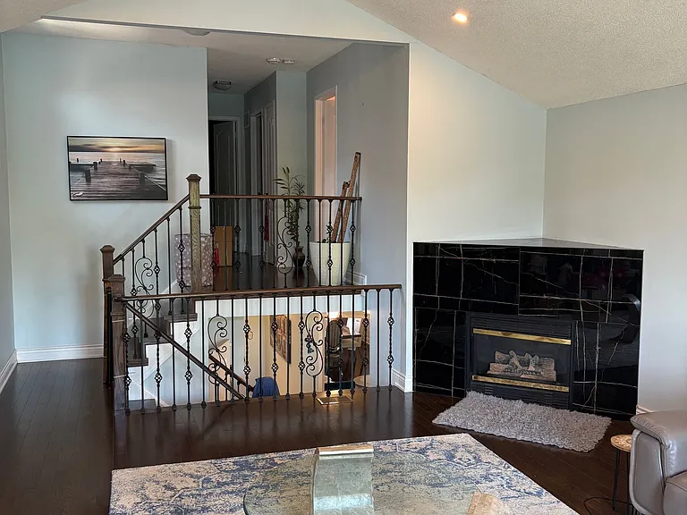 7075 Spyglass Cres — Photo 7