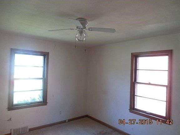 5th image of 927 Roncevalles Ave