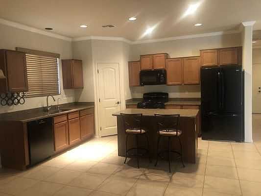 4th image of 21896 S 215th St