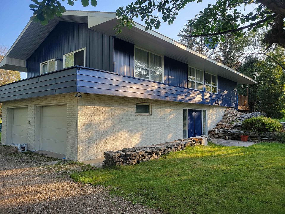 1st image of 4259 Island Circle Dr