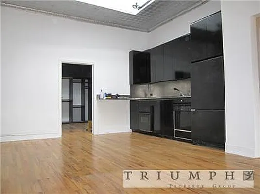 Rented by Triumph Property Group | media 11