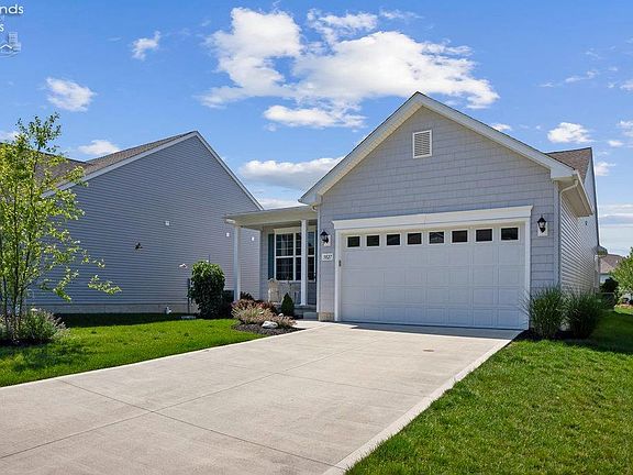 3rd image of 3827 Heron Dr