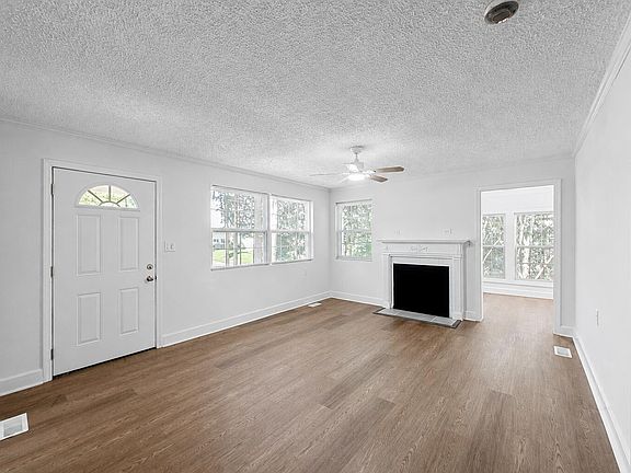 2nd image of 106 Alpine Ave