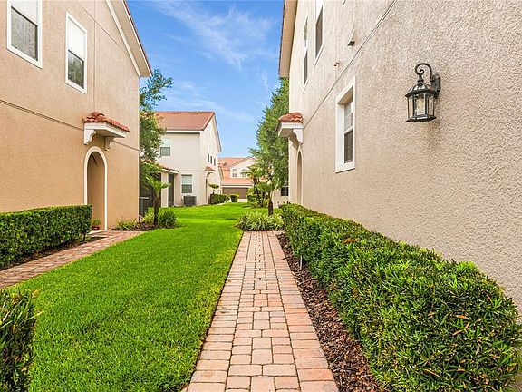 4th image of 5369 VIA APPIA WAY